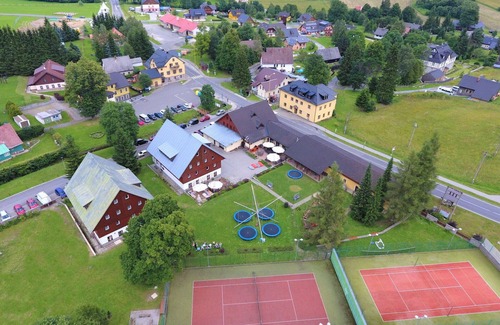 Ostruzna Apartment | Beautiful apartment for 4 people with WIFI, TV, pets allowed and parking