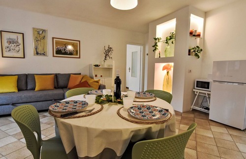 Civo Apartment | Beautiful apartment for 4 people with WIFI, TV, balcony, pets allowed and parking