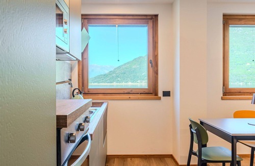Verceia Apartment | Beautiful apartment for 6 people with A/C, WIFI, TV and balcony