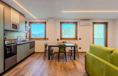 Verceia Apartment | Beautiful apartment for 6 people with A/C, WIFI, TV and balcony