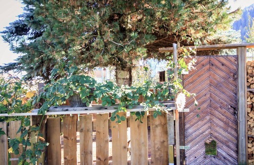 Axams Apartment | Beautiful apartment for 2 guests with WIFI, TV, pets allowed and parking