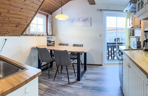 Gnesau Apartment | Beautiful apartment for 5 guests with hot tub, WIFI, TV, patio, pets allowed and panoramic view