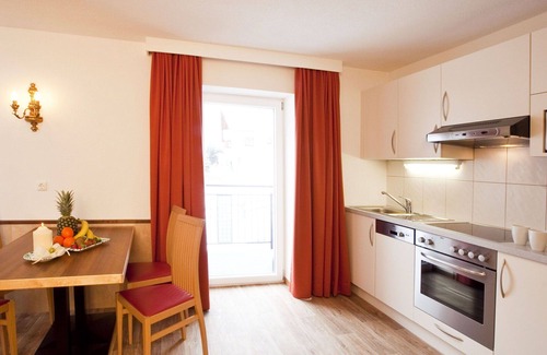 Mathon Apartment | Beautiful apartment for 4 guests with WIFI, TV, balcony, pets allowed, panoramic view and parking