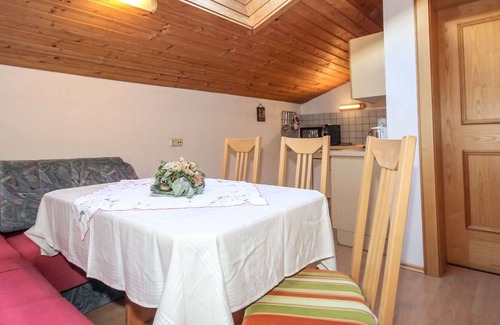 Pians Apartment | Beautiful apartment for 6 people with WIFI, TV, patio, pets allowed, panoramic view and parking