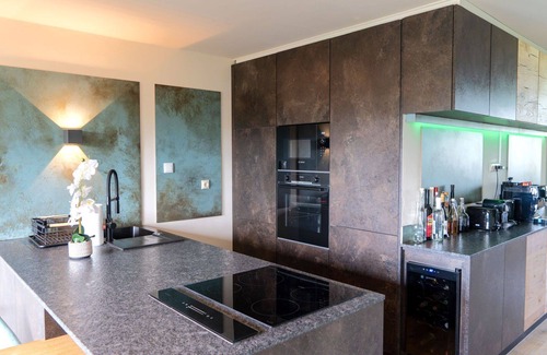 Strobl Apartment | Beautiful apartment for 10 people with WIFI, TV, terrace and parking