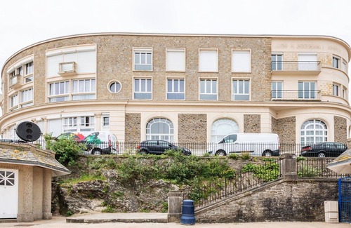 Saint-Igneuc Apartment | Beautiful apartment for 5 guests with WIFI, TV and parking