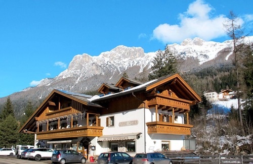 Soraga Apartment | Beautiful apartment for 23 guests with WIFI, TV, balcony and parking