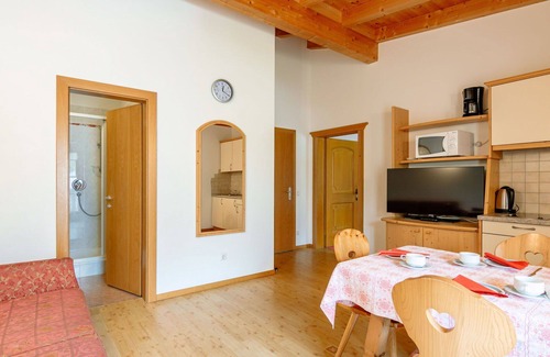 Solda Apartment | Beautiful apartment for 5 people with WIFI, TV, terrace, pets allowed, panoramic view and parking