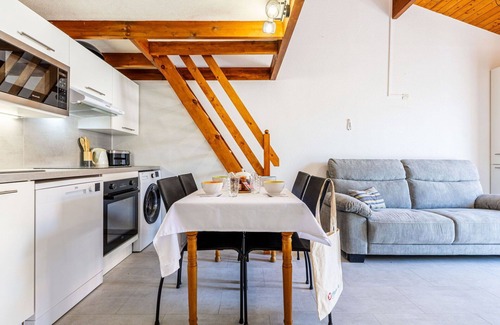 Les Mathes Apartment | Beautiful apartment for 4 people with WIFI, TV and terrace