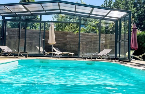 Messanges Apartment | Beautiful apartment for 6 guests with pool, WIFI, TV, terrace, pets allowed and parking