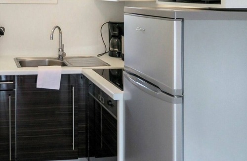 Montignac House | Beautiful apartment in villa for 6 guests with pool, WIFI, TV, terrace, pets allowed and parking