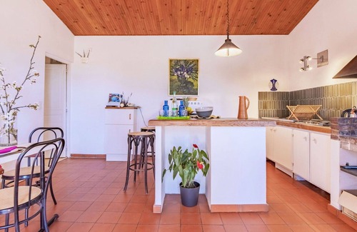 Puimichel Villa | Beautiful apartment in villa for 4 people with WIFI, patio, pets allowed, panoramic view and par.