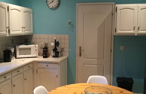Cote de Granit Rose Condo | Beautiful apartment 300 m from the beach in Trébeurden for 5 people
