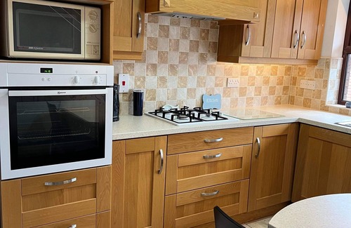 Rostrevor Apartment | Beautiful apartment, perfectly located in Rostrevor