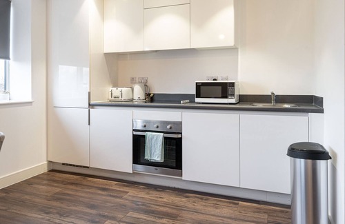 Fernhill Heath Apartment | Beautiful Apartment Worcester - free parking