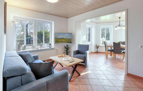 Neukirchen/Erzgeb Apartment | Beautiful Apartment In Neukirchen