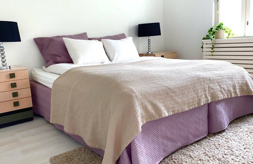 Haaga Apartment | Beautiful apartment in the middle of Helsinki area. Close to wonderful parks.