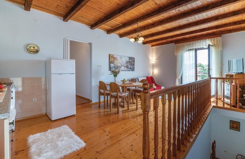 Hrboki Apartment | Beautiful apartment in Hrboki with WiFi