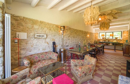 Alia Apartment | Beautiful apartment in Alia PA