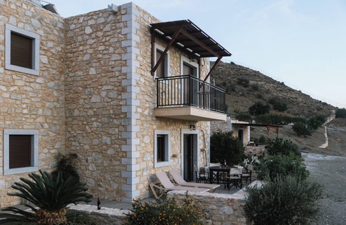 Lentas Apartment | Beautiful apartment in Lentas with sea view and pool