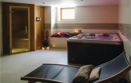 Lasko Apartment | Beautiful Apartment In Lasko With Wifi