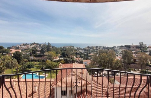 Cerrado de Calderon Apartment | Beautiful apartment in Malaga with pool, garden, parking, terrace and sea views