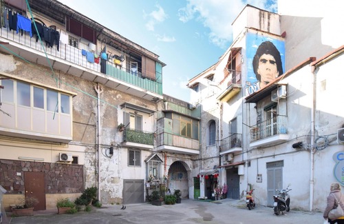 Secondigliano Apartment | Beautiful apartment in Napoli with WiFi