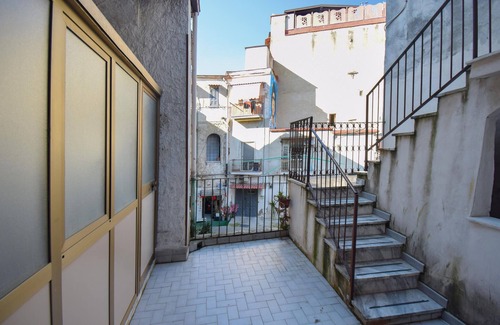Secondigliano Apartment | Beautiful apartment in Napoli with WiFi