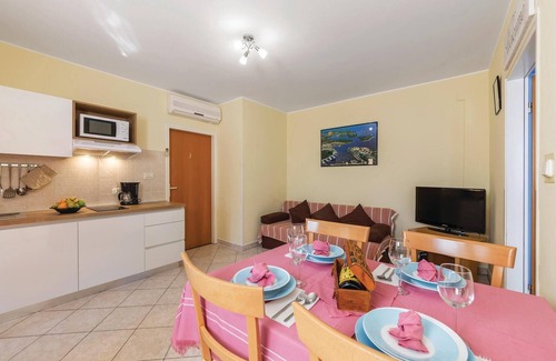 Vinkuran Apartment | Beautiful apartment in Pula with WiFi