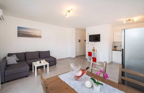 Rtina Apartment | Beautiful apartment in Rtina with WiFi