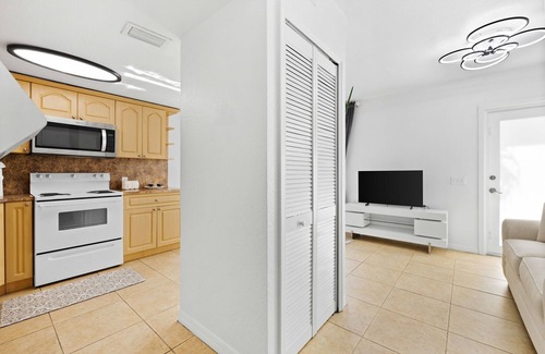 East Little Havana Apartment | Beautiful Apartment in the Heart of Miami Apt 8