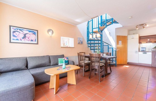 Zandt House | Beautiful apartment in villa for 6 guests with WIFI, TV, terrace, pets allowed and parking