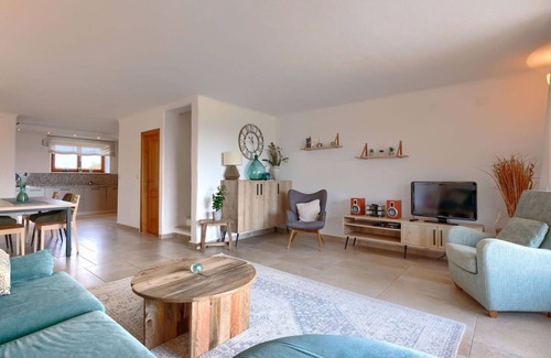Baredine House | Beautiful apartment in villa with pool, WIFI, A/C, TV, terrace, panoramic view and parking