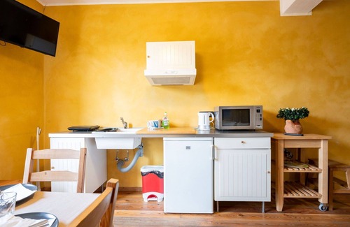 Cortemilia Apartment | Beautiful apartment for 6 people with pool, WIFI, TV, terrace and pets allowed