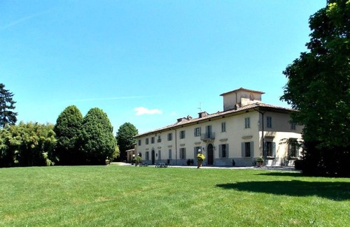 Scarperia e San Piero Villa | Beautiful apartment in villa for 6 guests with pool, WIFI, TV, panoramic view and parking