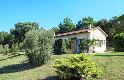 Montorsaio House | Beautiful apartment in villa for 4 people with WIFI, pool, TV, patio, pets allowed and parking