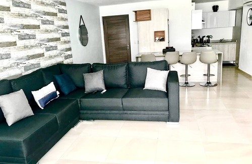 Manzanillo Apartment | Beautiful Apartment fully equipped AC 6 people 3 Bedrooms Wifi