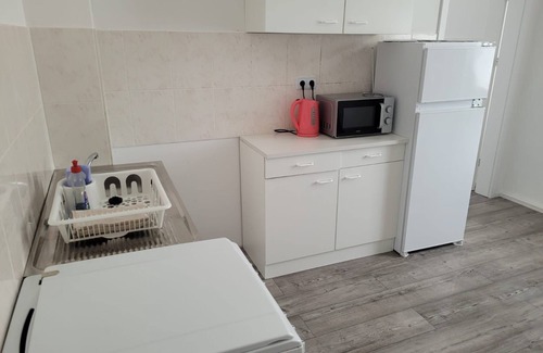 Zeitz Apartment | Beautiful apartment on the roof floor for 5 people