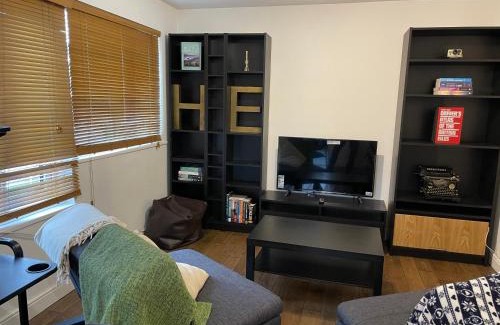 Haggerston Apartment | Beautiful apartment right off of Broadway Market