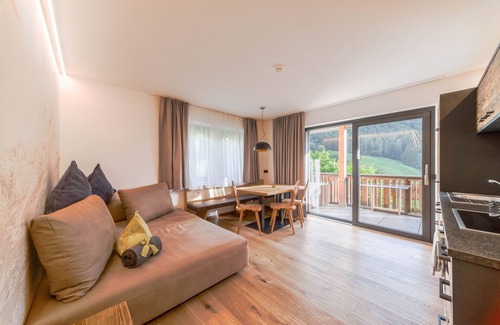 Collepietra Apartment | Beautiful Apartment “Sonnleiten Sonnenadler 2" with Mountain View