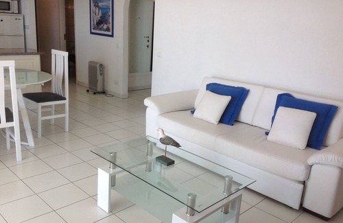 Almadraba-Canyelles Apartment | Beautiful apartment terrace by the sea ROSAS
