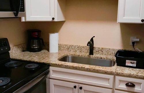 Downtown Greensboro Apartment | Beautiful apartment in Historical Downtown Location.