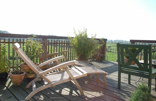 Grosefehn Apartment | Beautiful apartment with stunning views and piano in the heart of East Friesland!