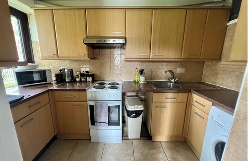Barnhill Apartment | Beautiful apartment w/FREE parking 10 min - Wembley Stadium & 20 mins - London