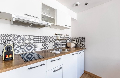 Bordeaux Sud Apartment | Beautiful apartment with Parking at Bordeaux