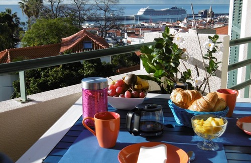 Santa Luzia Apartment | Beautiful apartment with panoramic views of Funchal bay
