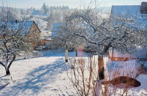 Roeslau Apartment | Beautiful Apartment with garden, patio, balcony, and free parking in Röslau