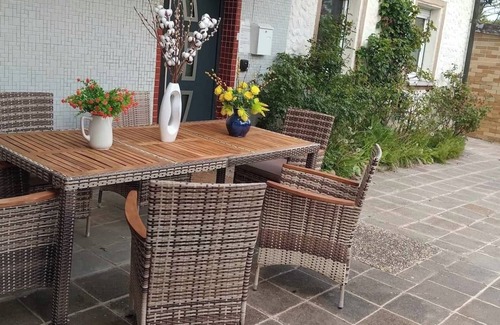 Roeslau Apartment | Beautiful Apartment with garden, patio, balcony, and free parking in Röslau