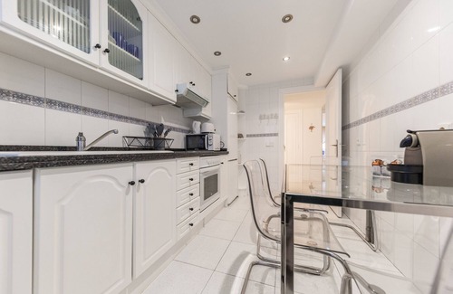 Gijon-Este Condo | Beautiful apartment with garage in downtown Gijón, 100 meters from San Lorenzo beach