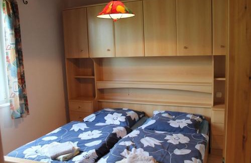 Boddin Apartment | Beautiful Apartment with Terrace in Boddin